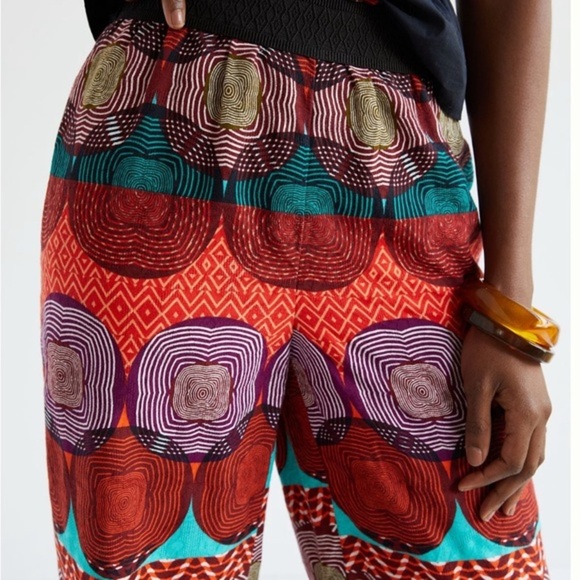 Anthropologie Maeve cotton Pull-on Wide-leg Pants. Red Aztec print.‎ Size XS. - Picture 2 of 10